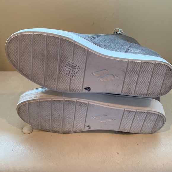 SKETCHERS Memory Foam Hidden Wedge Gray Ankle Booties Size 8.5 - Picture 10 of 14